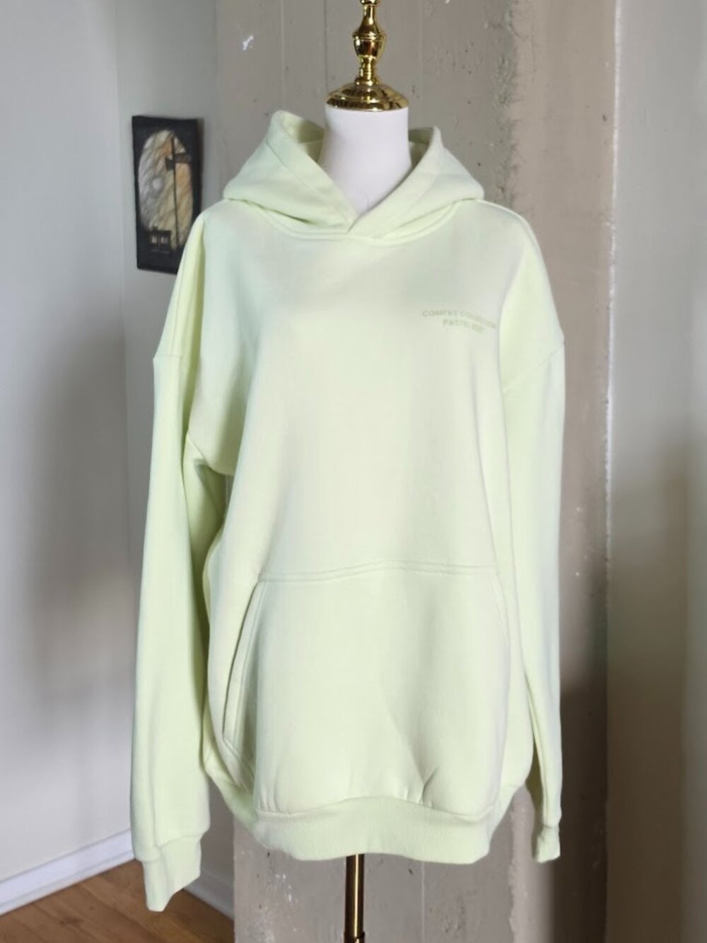 Comfrt Pastel Hoodie in Honeydew Oversized Unisex Size Large NWT - Picture 3 of 15